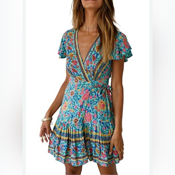 Zesica Dresses & Skirts - 🆕 Zesica Vibrant Floral Wrap Midi Dress Blue and Pink, Size S